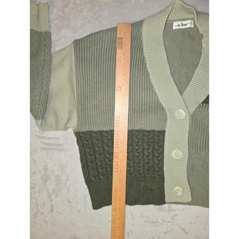 Women's Colorblock Knit Cropped Cardigan S/M Button Boho Chunky Sage Green - Picture 7 of 10